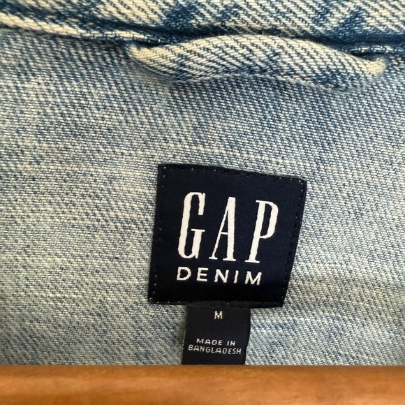 GAP Women's Blue Denim Jacket - Picture 2 of 4